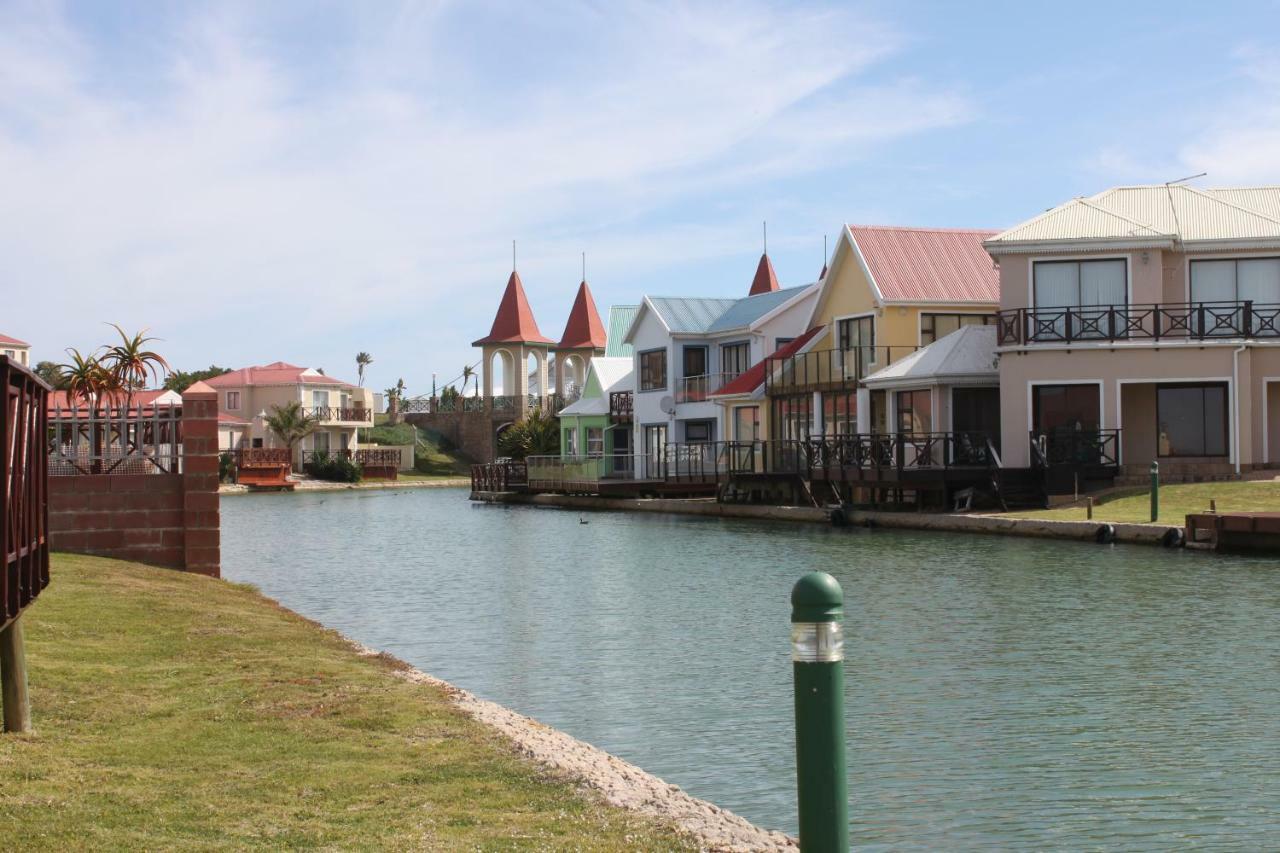 Marina Sands Villa Jeffreysbaai Buitenkant foto